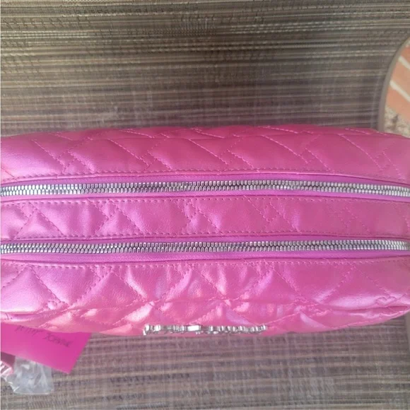 Betsy Johnson Large Bag NWT - Picture 6 of 8